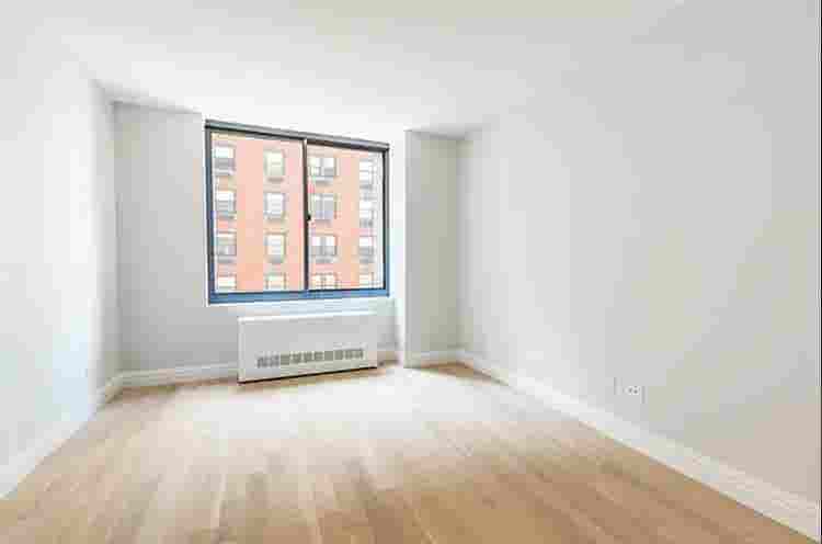 ✨Spacious Bedroom in Midtown West✨