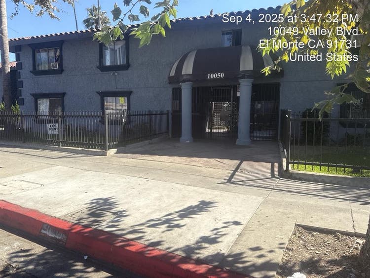 Near schools, parks, shopping ,