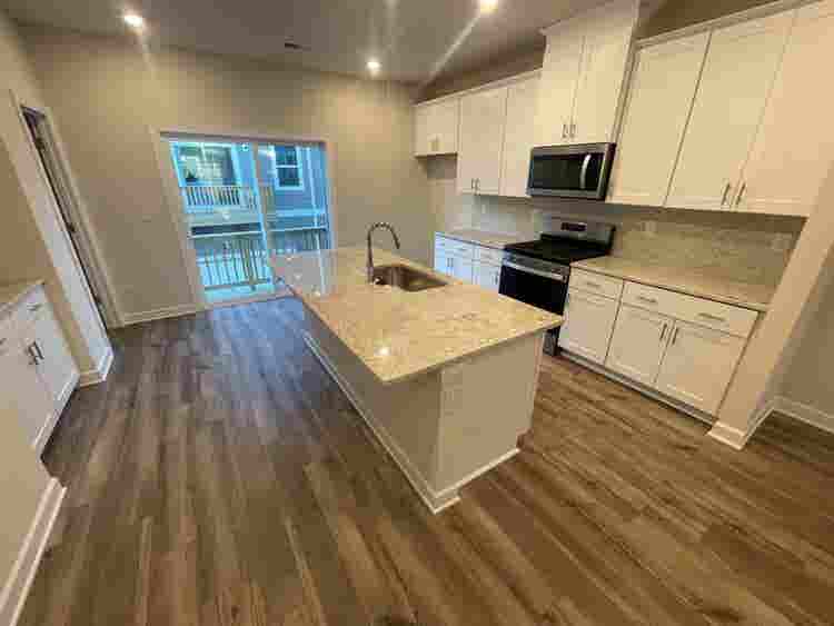 4 BR in Charlotte