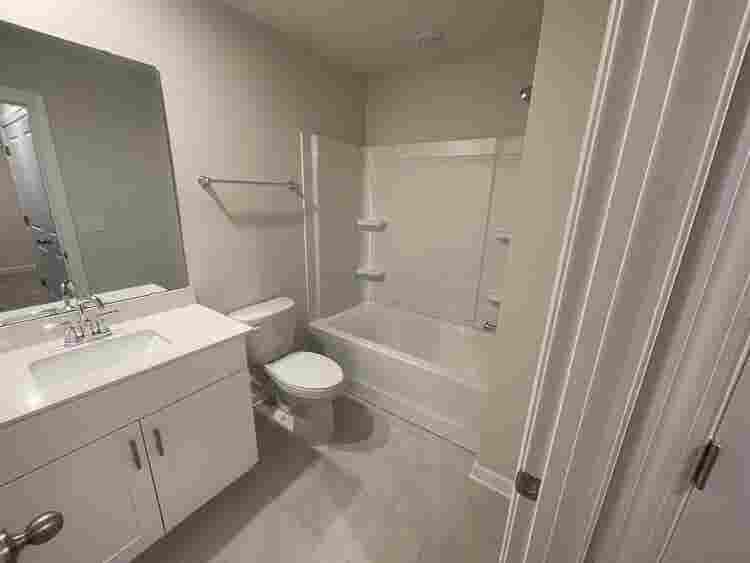 4 BR in Charlotte