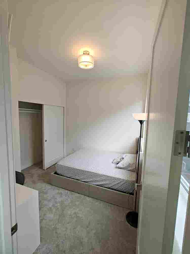 FRUNISHED Bedroom- Modern Townhouse