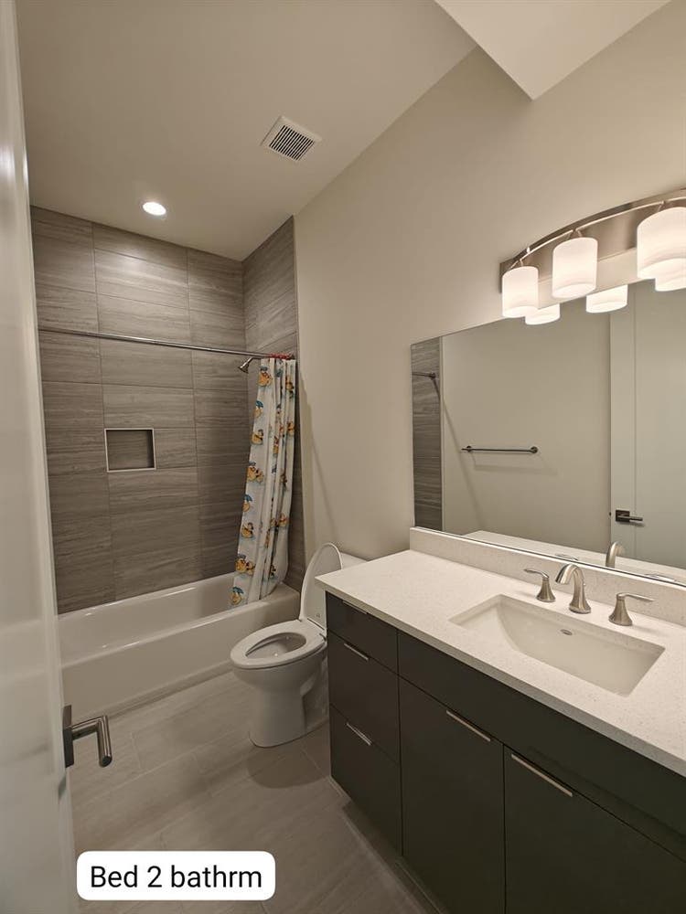 FRUNISHED Bedroom- Modern Townhouse