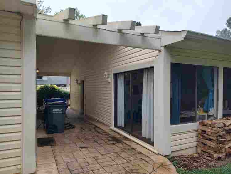 Spacious Room, Stand Alone Home