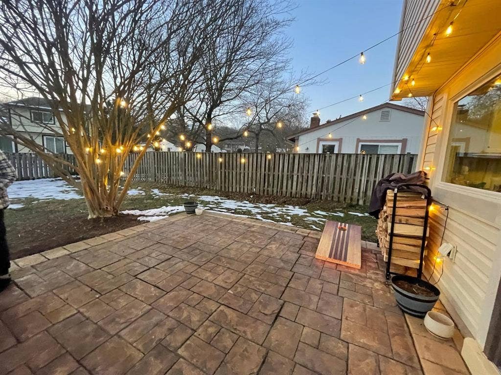 Spacious Room, Stand Alone Home