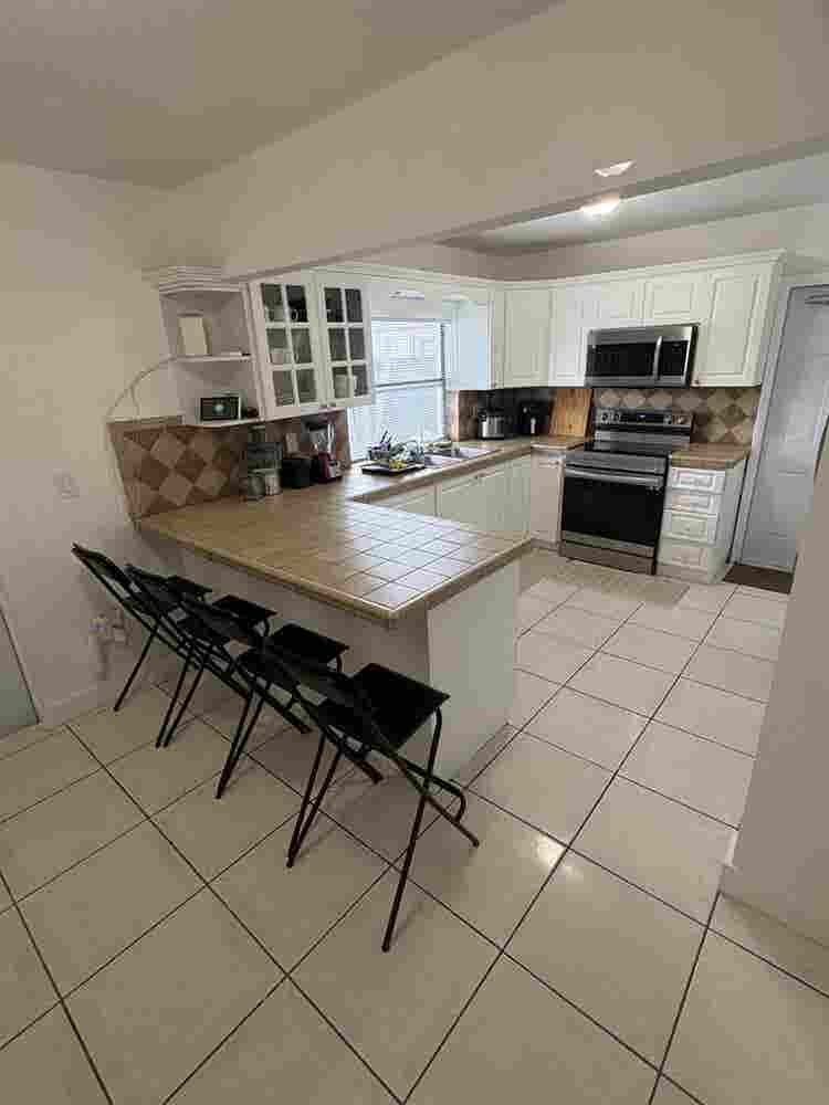 Cuarto amueblado Westchester/Doral