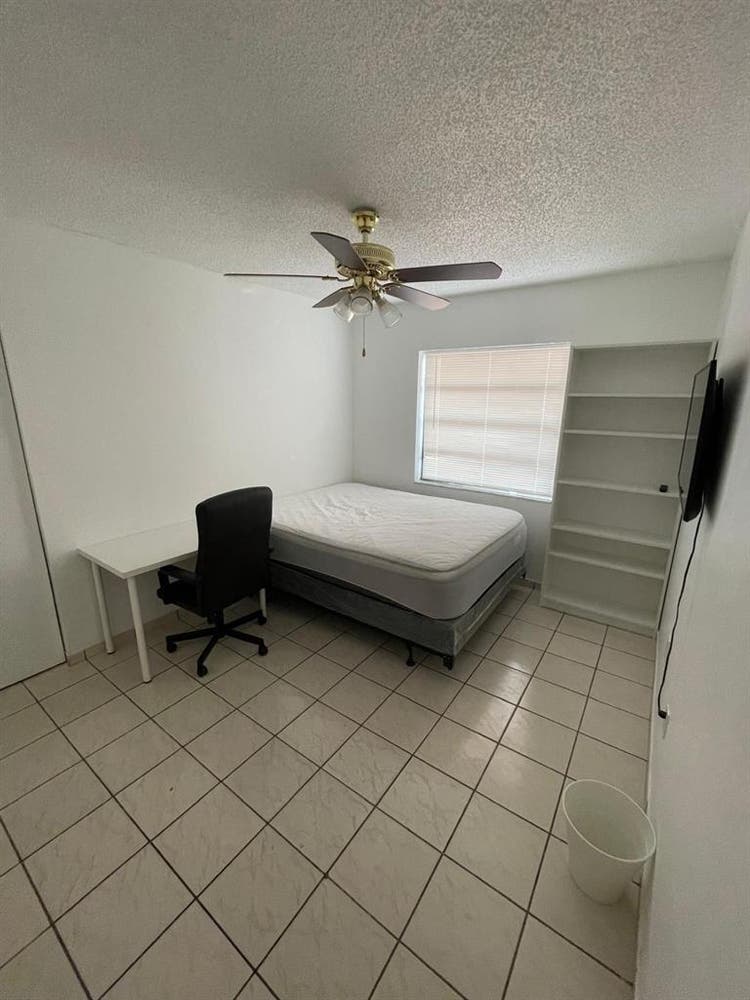 Cuarto amueblado Westchester/Doral