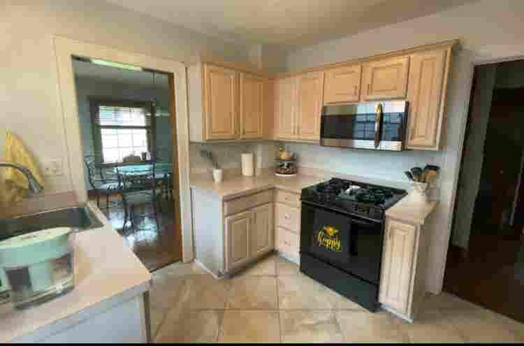 Looking for fourth roommate!!!