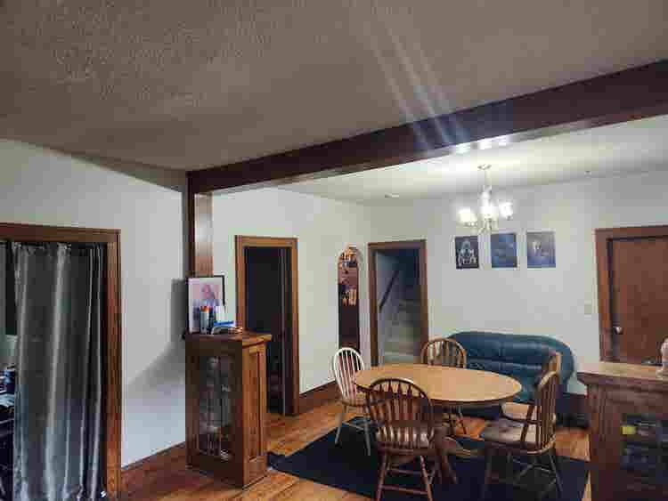 2 Bed+Studio space/upper floor