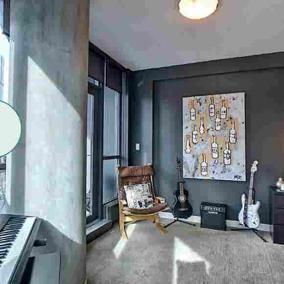 Private room + bathroom & balcony