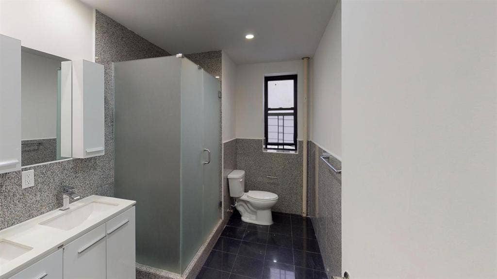 1 BR in New York