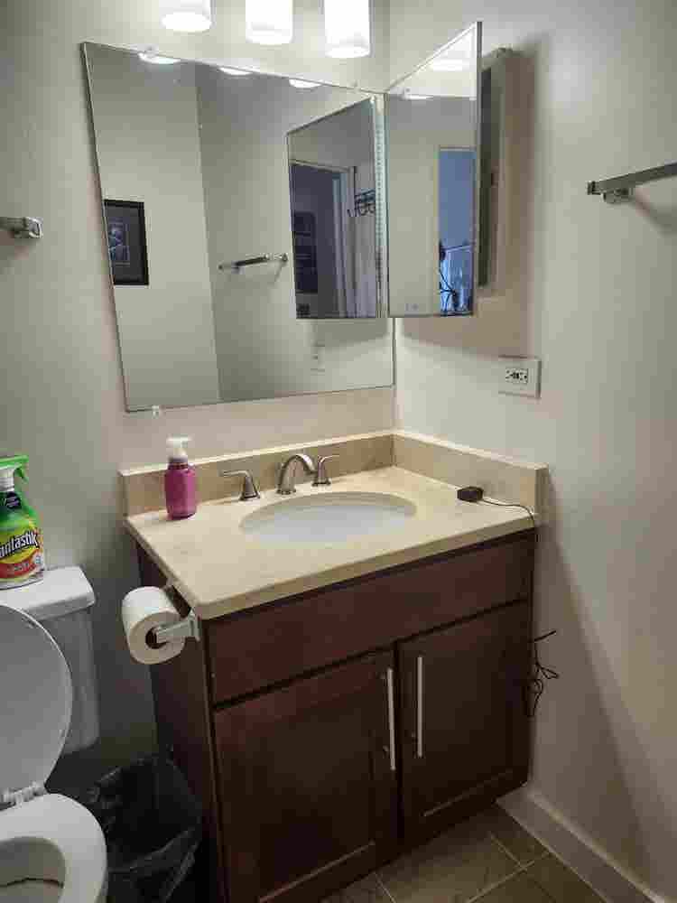Master bedroom/Own bathroom