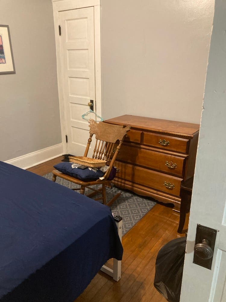 Looking for dependable roommate