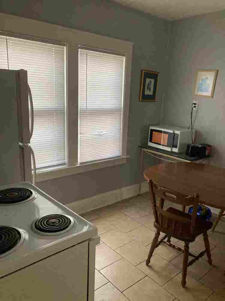 Looking for dependable roommate