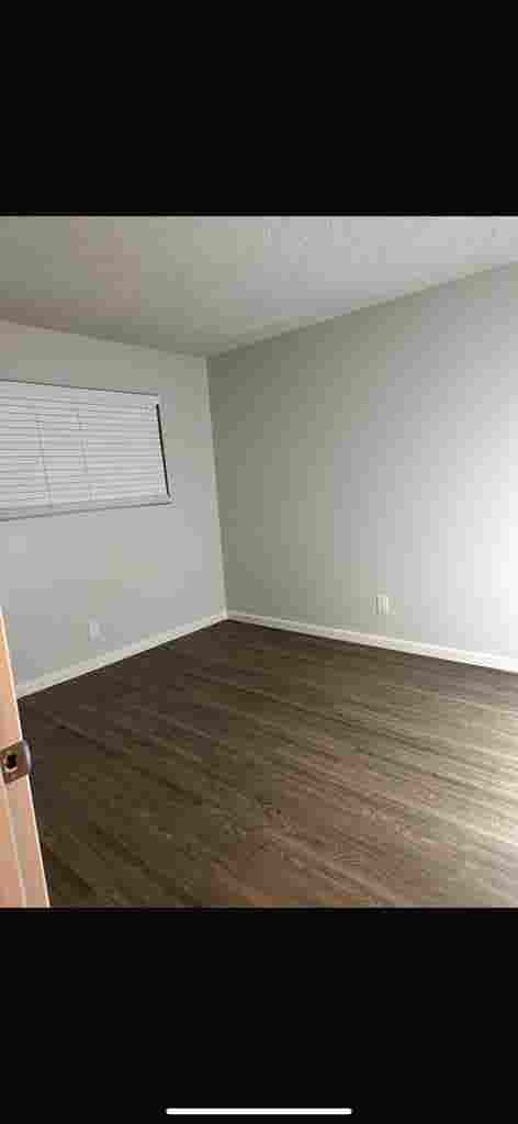 Room for rent / first floor
