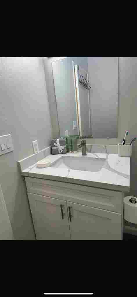 Room for rent / first floor