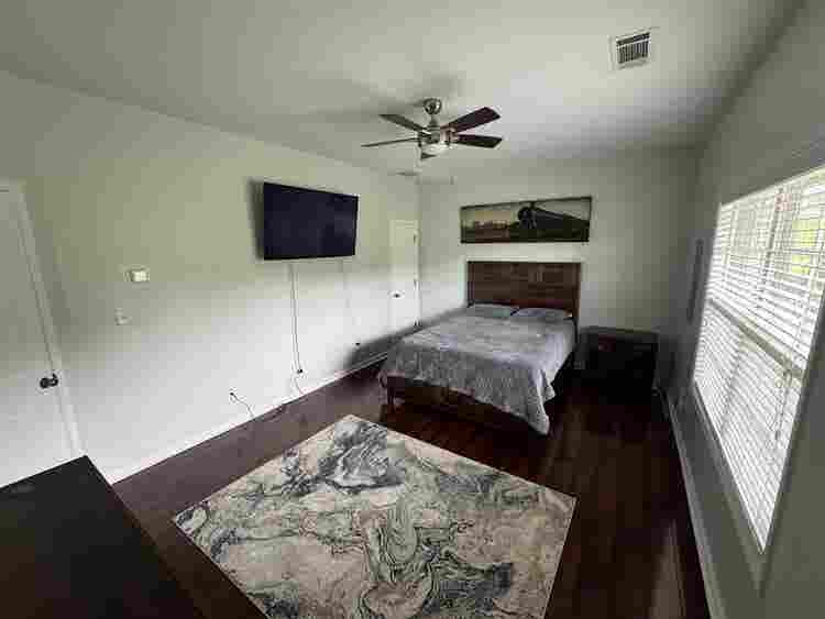 Private Basement Bedroom