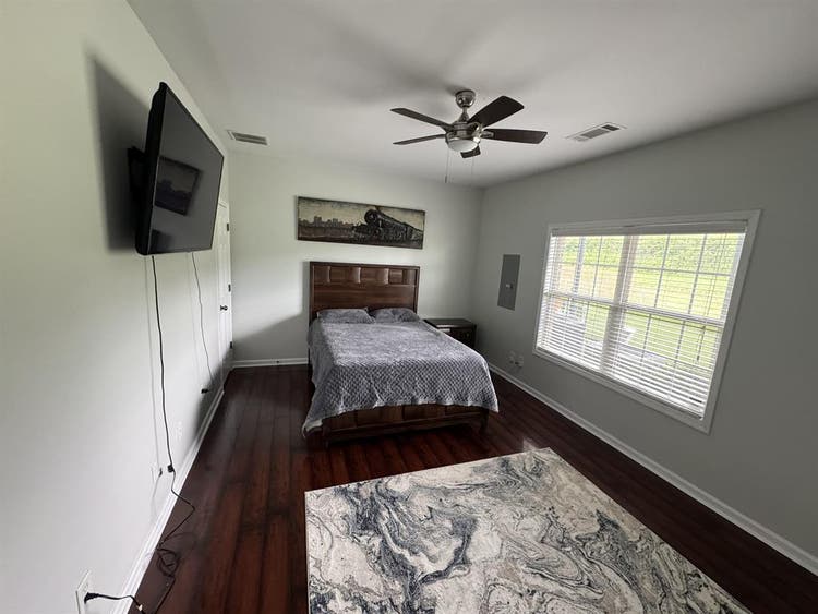 Private Basement Bedroom