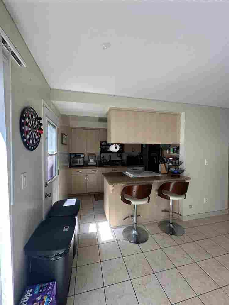 ISO ROOMMATES IN REDONDO BEACH