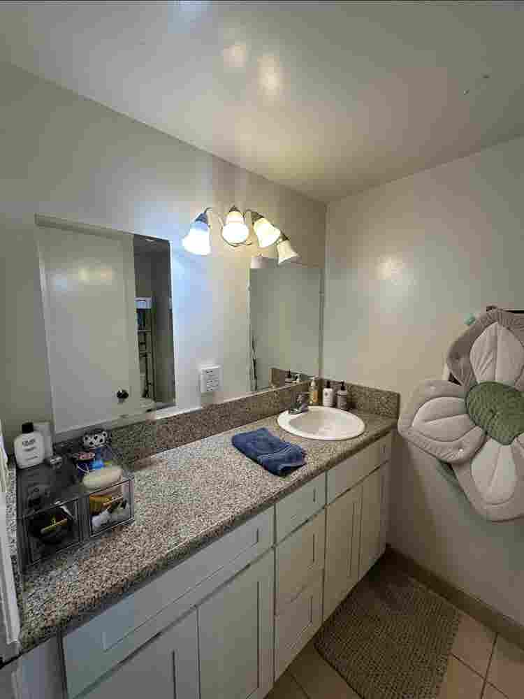 ISO ROOMMATES IN REDONDO BEACH