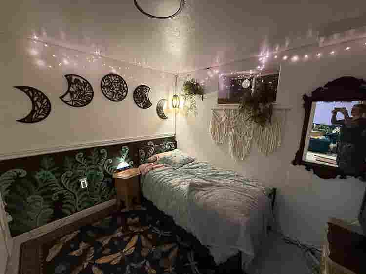 Furnished Rooms in Artist Haven