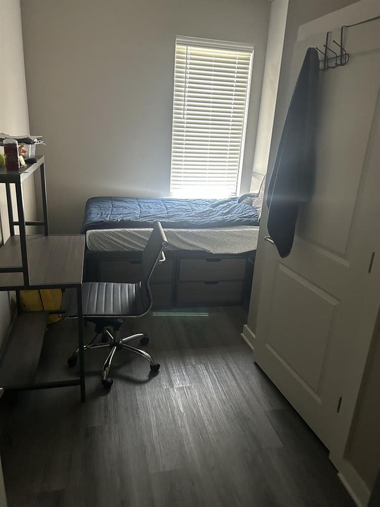 Do you need a sublet? (Men only)
