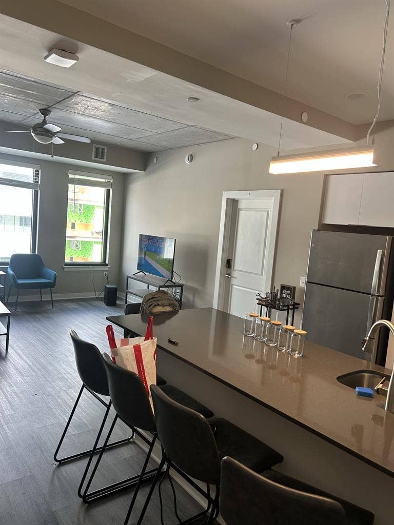 Do you need a sublet? (Men only)