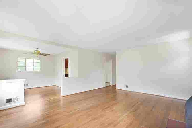 Room for rent in Arlington VA!