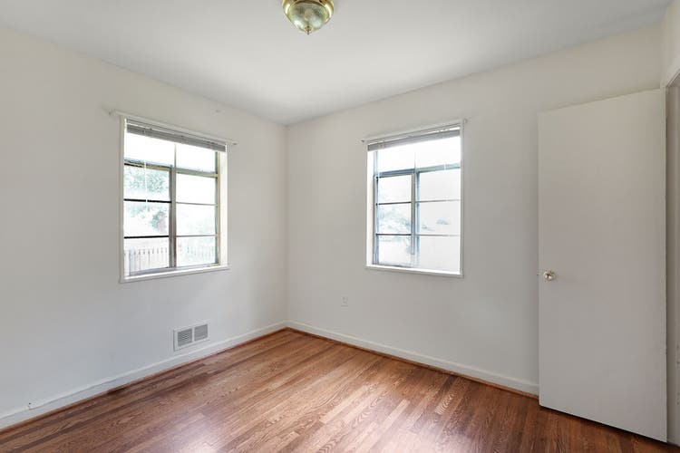 Room for rent in Arlington VA!