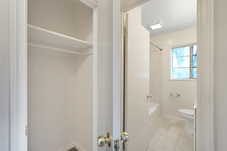 Room for rent in Arlington VA!