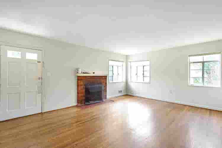 Room for rent in Arlington VA!
