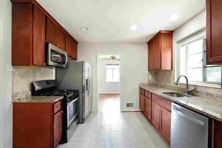 Room for rent in Arlington VA!
