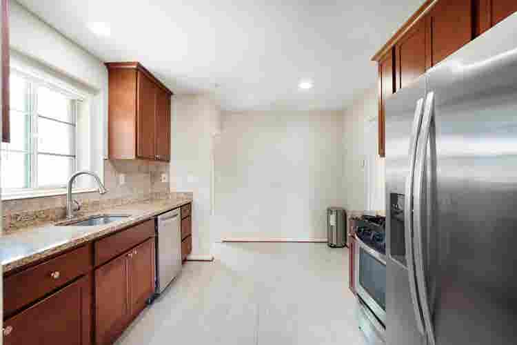 Room for rent in Arlington VA!