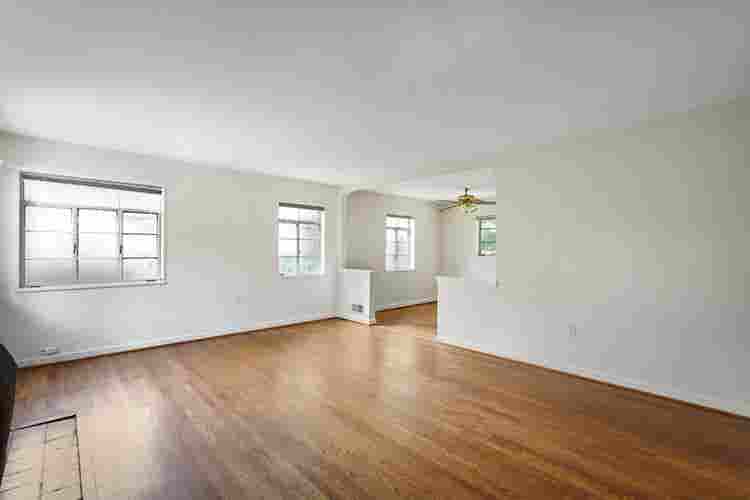 Room for rent in Arlington VA!