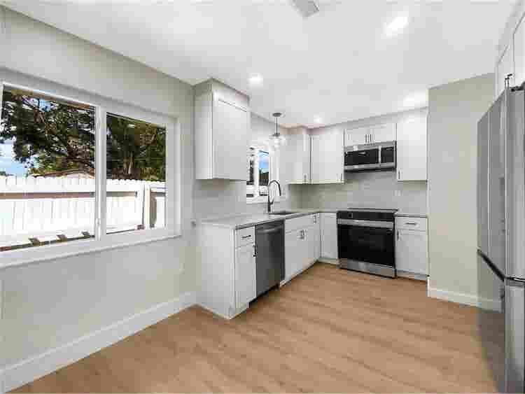 Comfortable & Stylish Living B