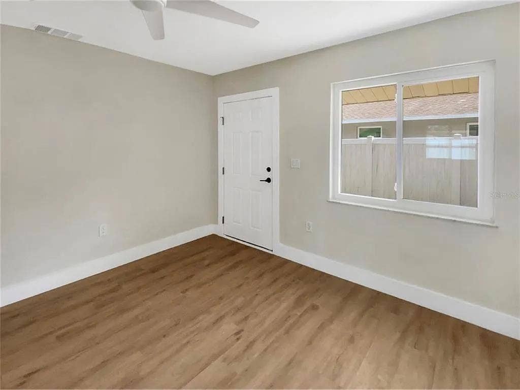 Comfortable & Stylish Living B