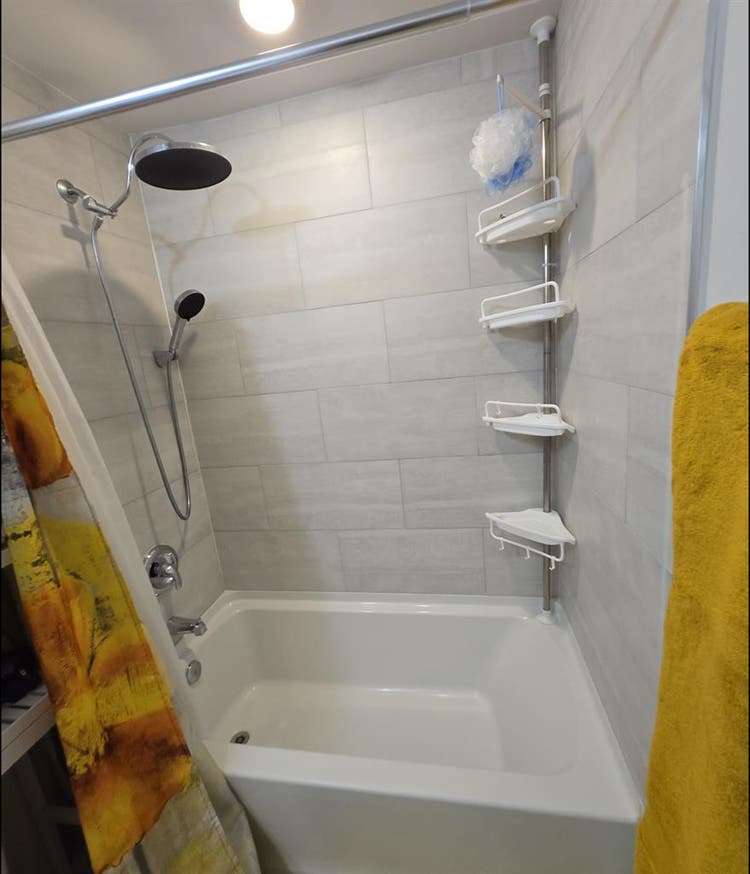 Room for rent at cape coral parkway