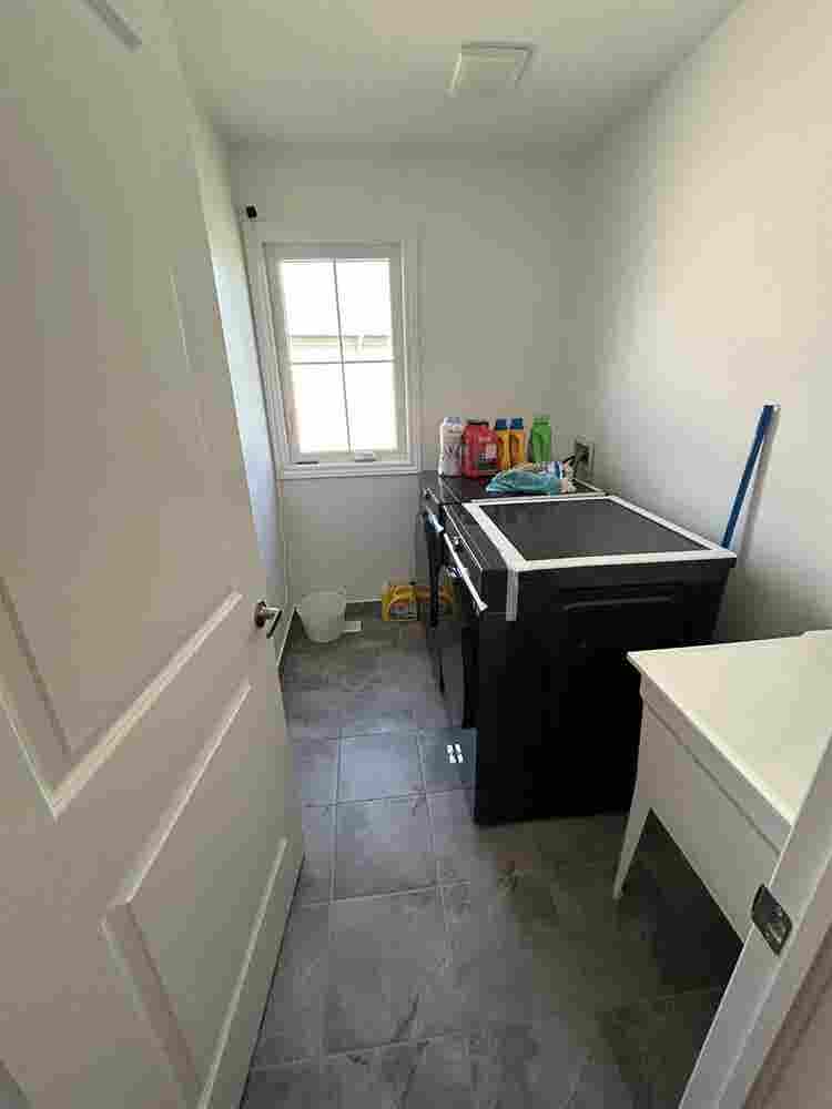 fully furnished private room