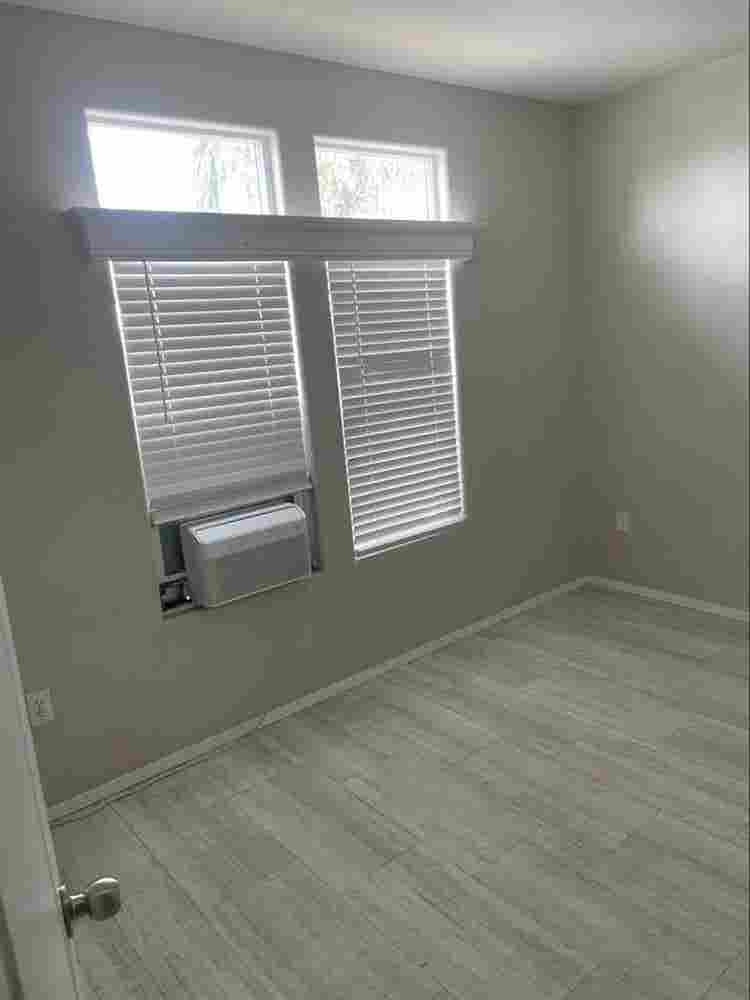 Rooms for rent
