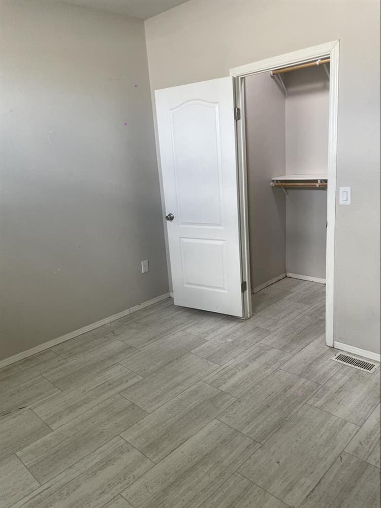 Rooms for rent