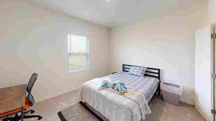 5 BR in Hutto