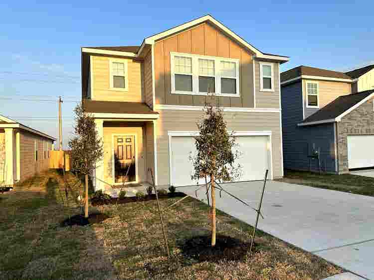 5 BR in Hutto