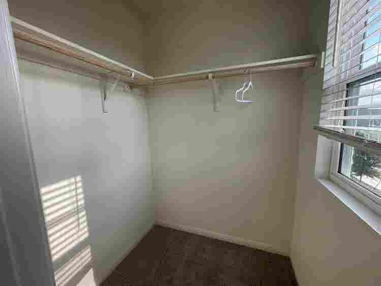 5 BR in Hutto