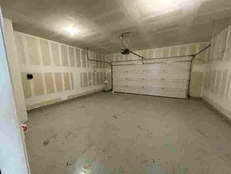 5 BR in Hutto