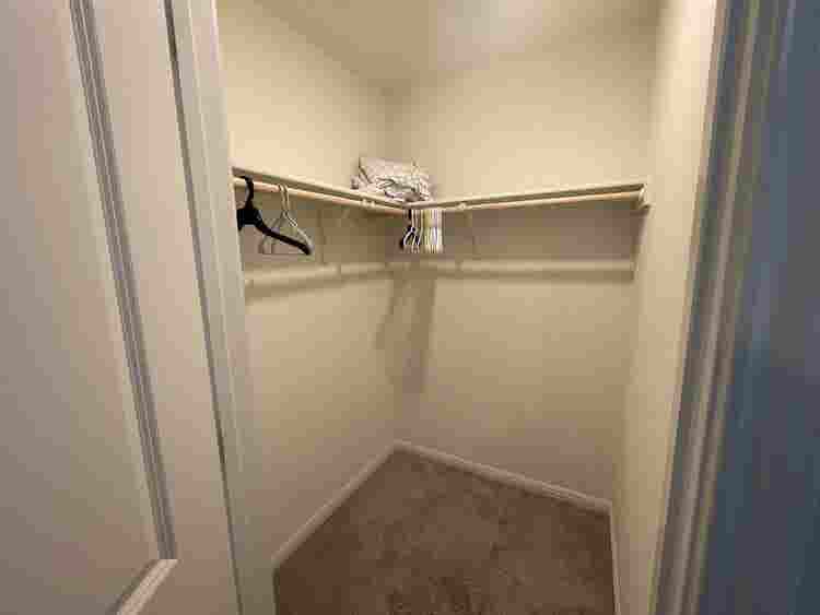 5 BR in Hutto