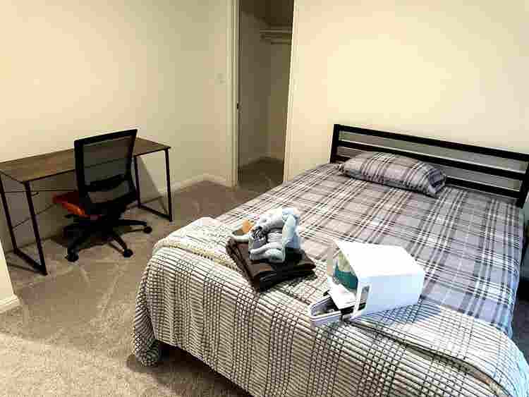 5 BR in Hutto