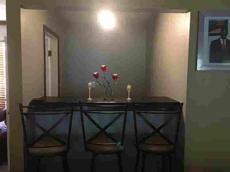 4 BR in Riverdale