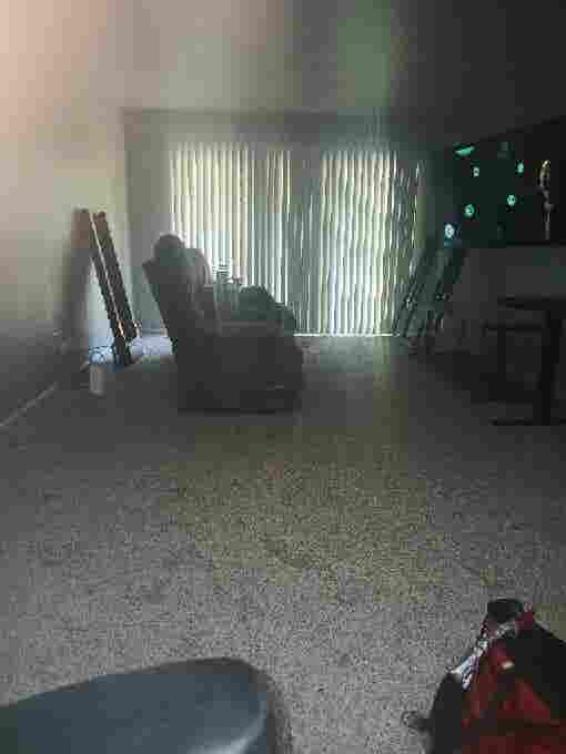Looking for roomate