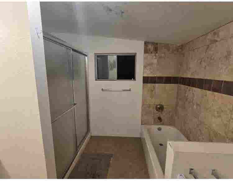 1 BEDROOM HOME WITH BATHROOM