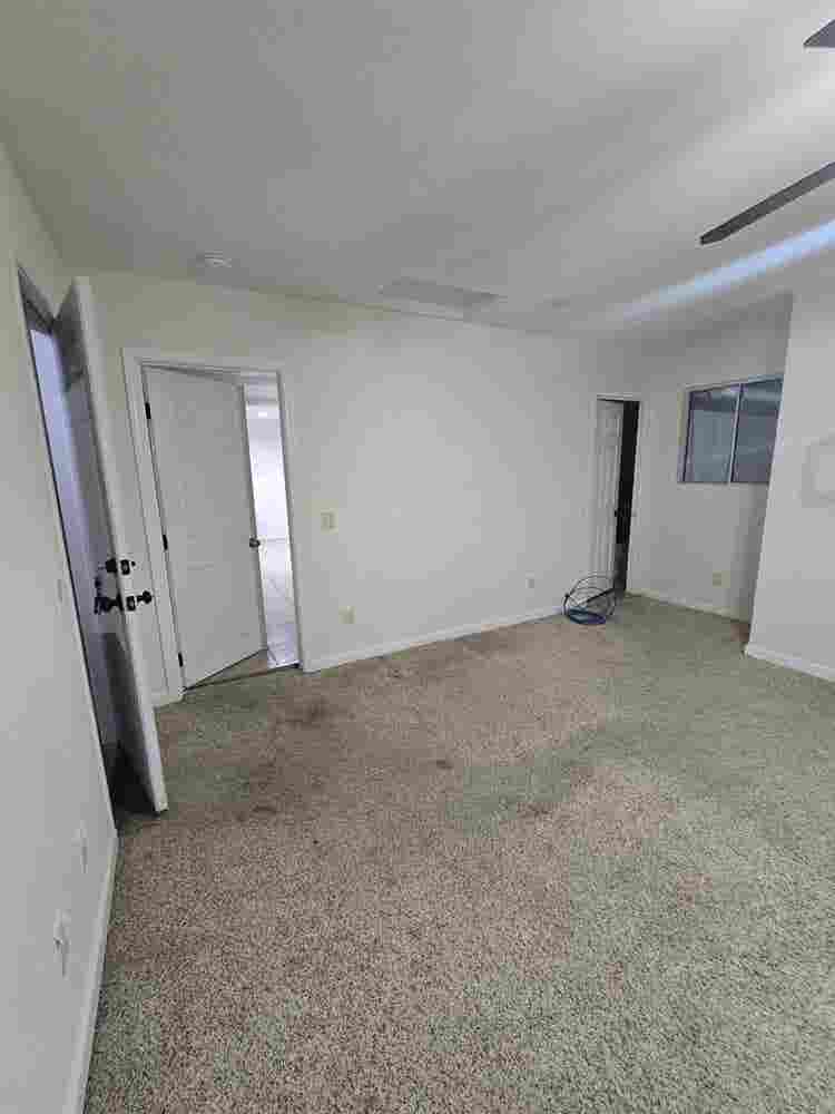 1 BEDROOM HOME WITH BATHROOM