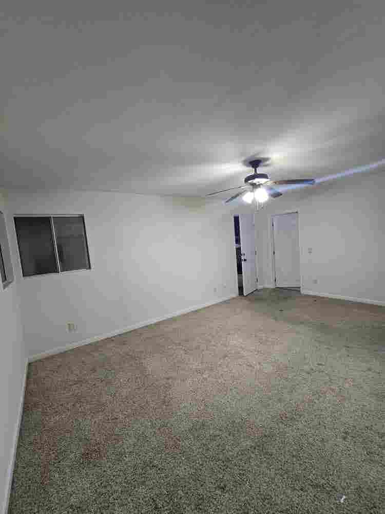 1 BEDROOM HOME WITH BATHROOM